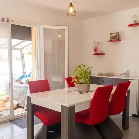 别墅 Spacieuse Avec Piscine Privative A Saint-Genies-de-Malgoires