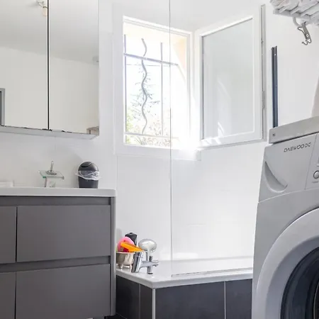 Spacieuse Avec Piscine Privative A Villa *